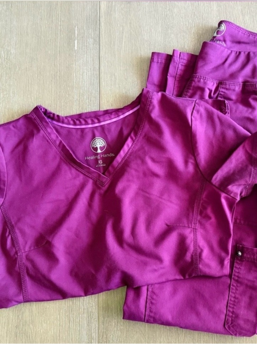 Healing Hands Scrub Set in Magenta